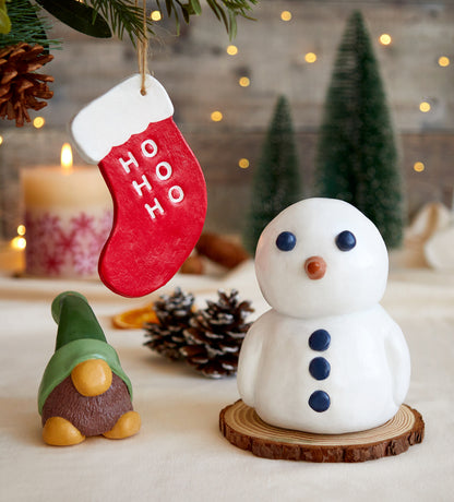 Christmas Pottery & Gingerbread Mug Bundle